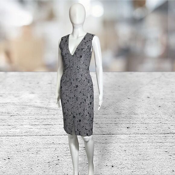 Alice + Olivia ‘Baylee’ Embroidered Sheath Dress - Picture 2 of 8